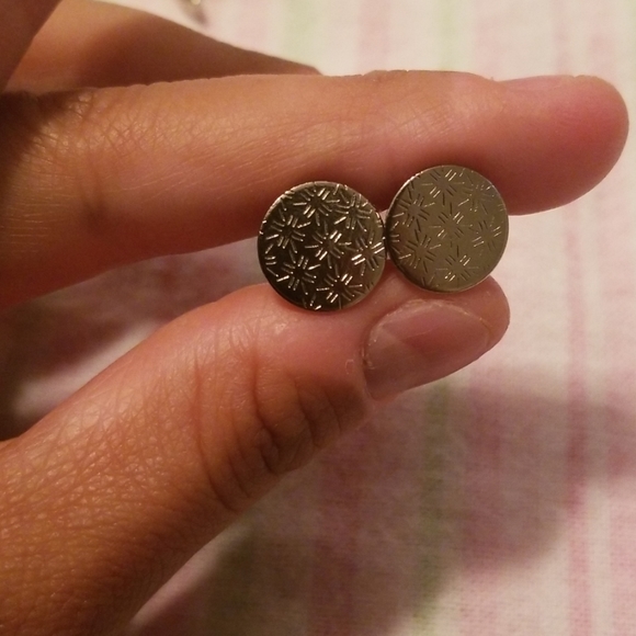 Black Circular Enamel Silver Studs & Cufflinks Set - Picture 8 of 8